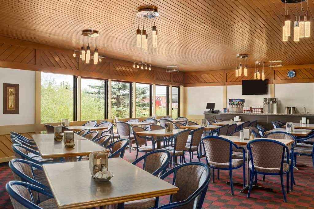 Travelodge Hanna Canada Grey Restaurante foto