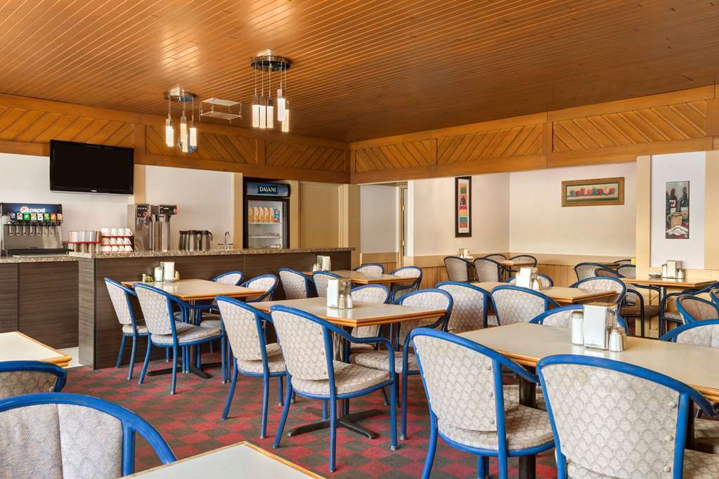 Travelodge Hanna Canada Grey Restaurante foto