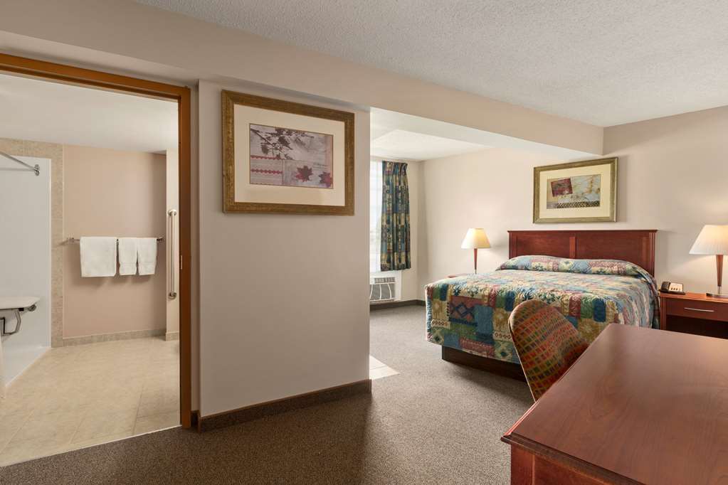 Travelodge Hanna Canada Grey Habitación foto